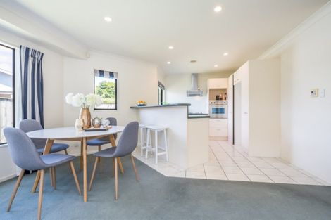 Photo of property in 2/942 High Street, Avalon, Lower Hutt, 5011