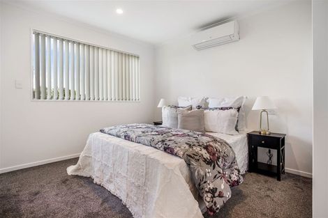 Photo of property in 96b Sturges Road, Henderson, Auckland, 0612