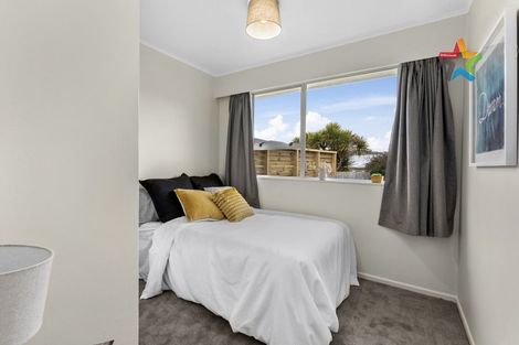 Photo of property in 15b Pencarrow Crescent, Wainuiomata, Lower Hutt, 5014