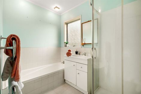 Photo of property in 93 Oreil Avenue, West Harbour, Auckland, 0618