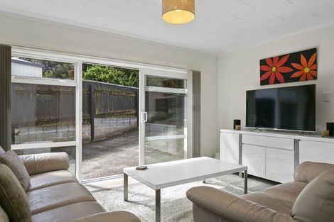 Photo of property in 10 Kensington Place, Richmond Heights, Taupo, 3330