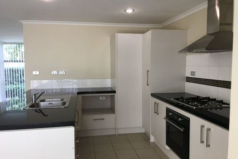 Photo of property in 71 Bruce Pulman Drive, Takanini, 2112