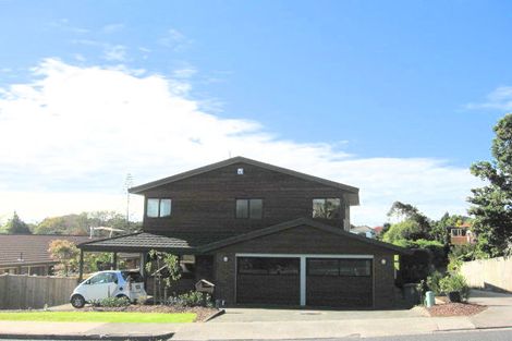 Photo of property in 5 Charles Dickens Drive, Mellons Bay, Auckland, 2014