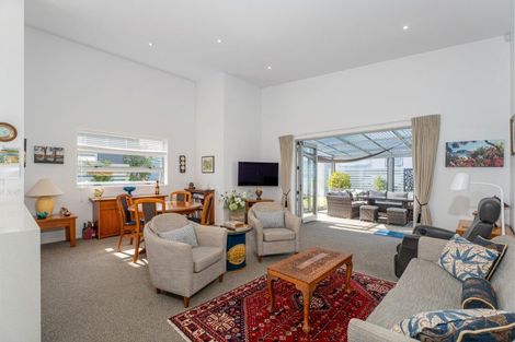 Photo of property in 16 Vanita Drive, Whitianga, 3510