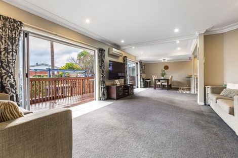 Photo of property in 4 Red Hill Road, Red Hill, Papakura, 2110