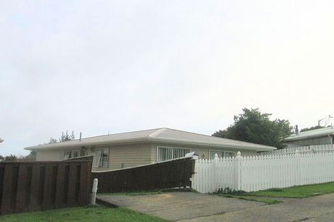 Photo of property in 71 Beauzami Crescent, Ascot Park, Porirua, 5024