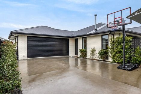 Photo of property in 15 Batchelor Place, Kaiapoi, 7630