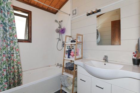 Photo of property in 24a Barnard Road, Fairy Springs, Rotorua, 3015