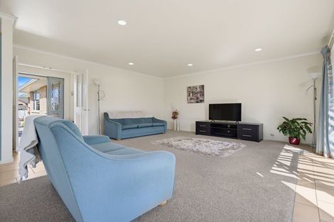 Photo of property in 10 Chatswood Place, Rototuna, Hamilton, 3210