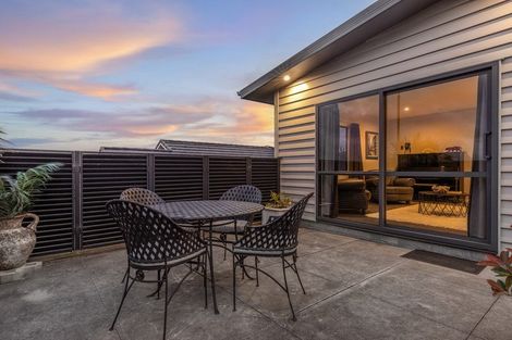 Photo of property in 154 Endeavour Drive, Whitby, Porirua, 5024