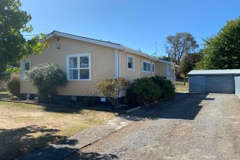 Photo of property in 18 Church Street, Waipawa, 4210