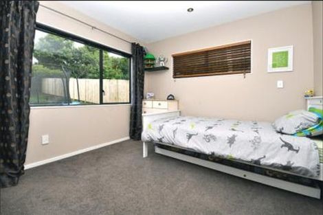 Photo of property in 3 Brian Crescent, Stanmore Bay, Whangaparaoa, 0932