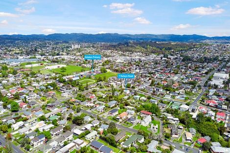 Photo of property in 7 Kelwyn Road, Kelston, Auckland, 0602