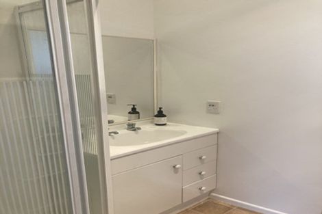 Photo of property in 2/12 The Parade, Bucklands Beach, Auckland, 2012