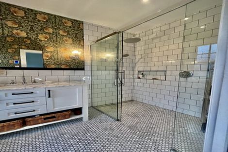 Photo of property in 58 Glen Road, Kelburn, Wellington, 6012