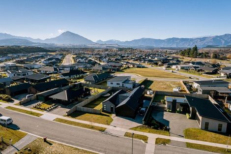 Photo of property in 12 Kingfisher Crescent, Albert Town, Wanaka, 9305