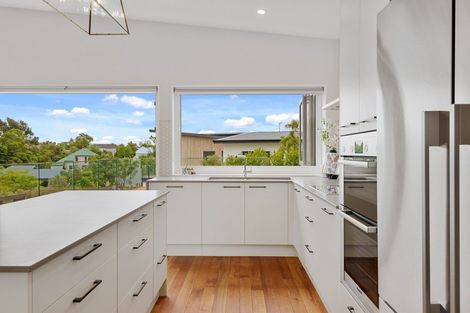 Photo of property in 16 Kiteroa Place, Cashmere, Christchurch, 8022