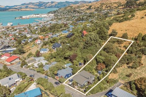 Photo of property in 17 Brenchley Road, Lyttelton, 8082