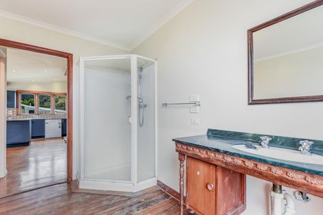 Photo of property in 24 Devon Street, Picton, 7220