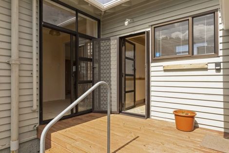 Photo of property in 51 Brook Street, Waterloo, Lower Hutt, 5011