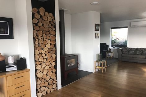 Photo of property in 1 Portland Place, Shiel Hill, Dunedin, 9013