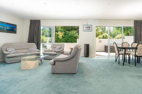 Photo of property in 8 Boscobel Lane, Tawa, Wellington, 5028