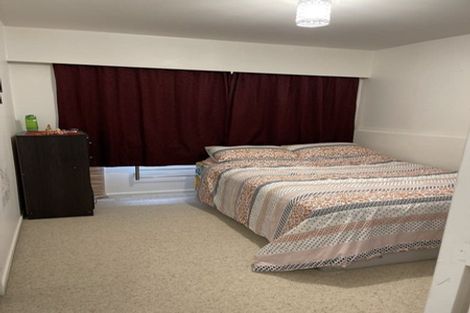 Photo of property in 15b Caesars Place, Churton Park, Wellington, 6037