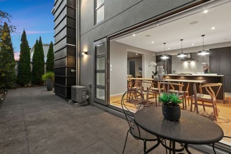 Photo of property in 128a Holly Road, St Albans, Christchurch, 8014