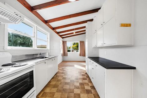 Photo of property in 6 Bates Street, Papakura, 2110