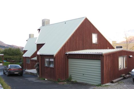 Photo of property in 4a Enright Lane, Queenstown, 9300