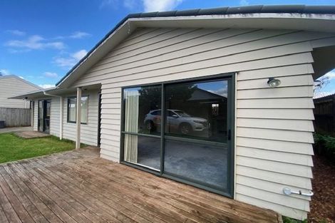 Photo of property in 11a Coubray Place, Botany Downs, Auckland, 2010