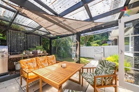 Photo of property in 9 Miro Street, Eastbourne, Lower Hutt, 5013