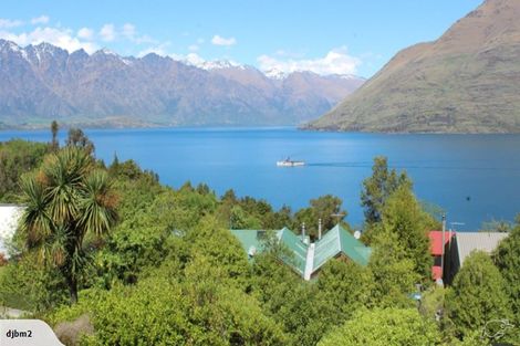Photo of property in 11 Evergreen Place, Sunshine Bay, Queenstown, 9300