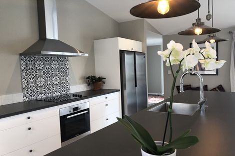 Photo of property in 8 Saint Thomas Avenue, Pyes Pa, Tauranga, 3112