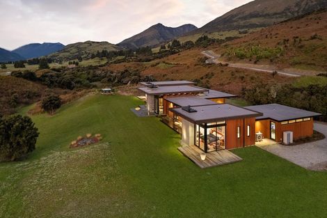 Photo of property in Wyuna, 5 River Valley View, Glenorchy, 9372