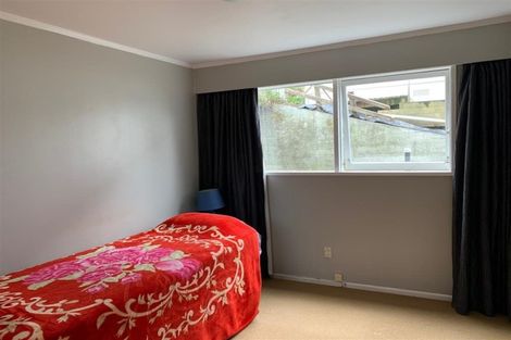 Photo of property in 15 Goddard Grove, Churton Park, Wellington, 6037