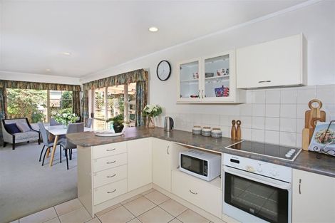 Photo of property in 35a Youngs Road, Papakura, 2110