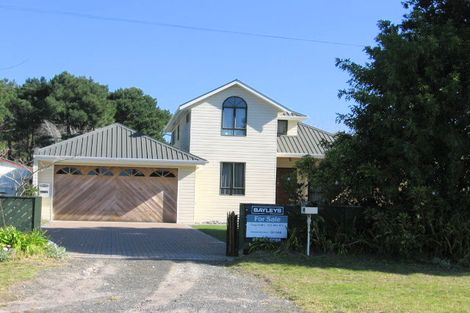 Photo of property in 54 Riverview Road, Cooks Beach, Whitianga, 3591