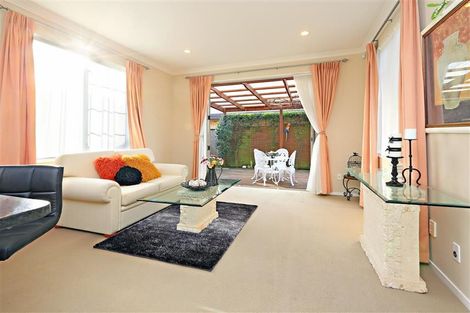 Photo of property in 69 Middlefield Drive, East Tamaki Heights, Auckland, 2016