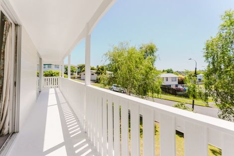 Photo of property in 50 Trelawney Crescent, Westown, New Plymouth, 4310