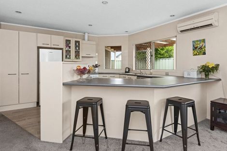 Photo of property in 11b Cheval Place, Taradale, Napier, 4112
