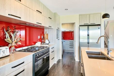 Photo of property in 14 Platinum Rise, Ranui, Auckland, 0612