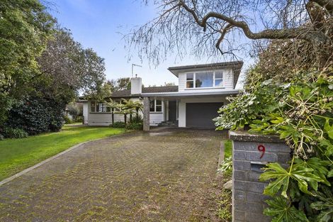 Photo of property in 9 Athlone Place, Hokowhitu, Palmerston North, 4410