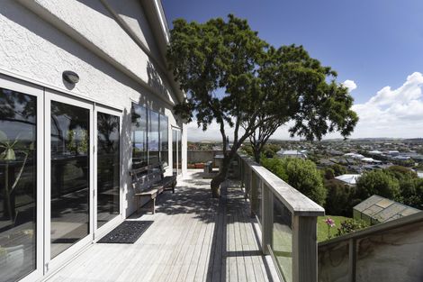 Photo of property in 12 Tamar Street, South Hill, Oamaru, 9400