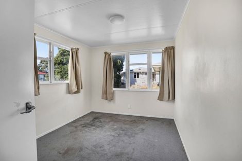 Photo of property in 48 Marama Crescent, Spotswood, New Plymouth, 4310