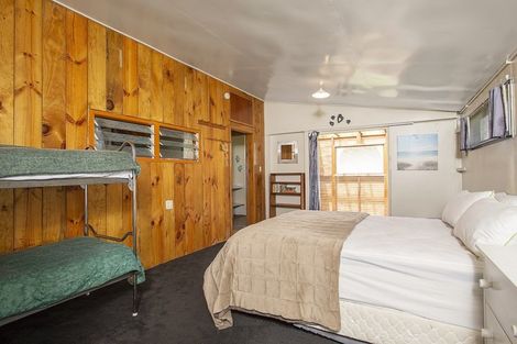 Photo of property in 98 Jetty Road, Castlepoint, Tinui, 5889