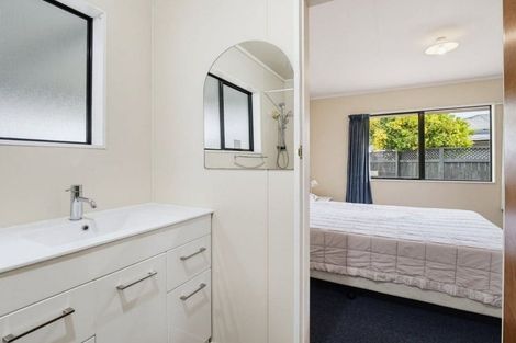 Photo of property in 33 Ruahine Street, Roslyn, Palmerston North, 4414