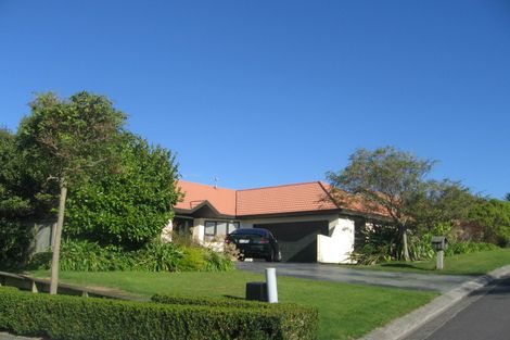 Photo of property in 8 Petrel Lane, Whitby, Porirua, 5024