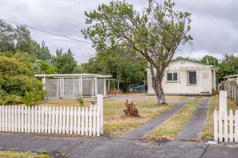 Photo of property in 27 Oxford Street, Lansdowne, Masterton, 5810
