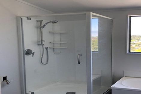 Photo of property in 4/102b Manuka Road, Bayview, Auckland, 0629